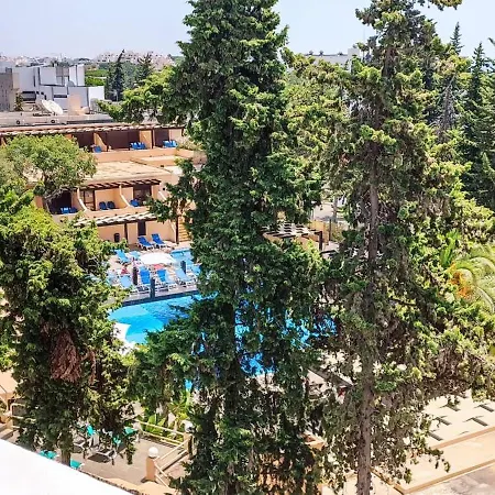 公寓 Blue & Yellow Penthouse With Terrace At Balaia Mar *