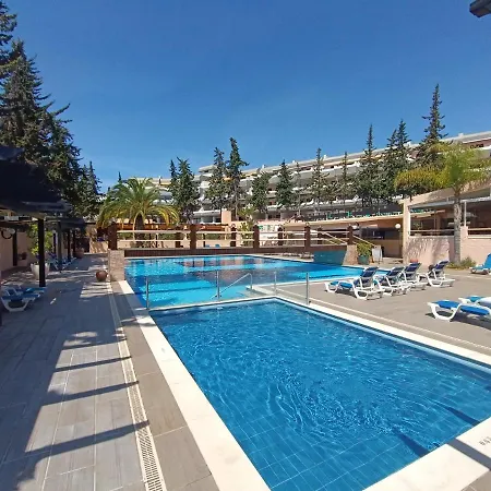 Apartment Blue & Yellow Penthouse With Terrace At Balaia Mar
