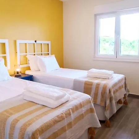 Blue & Yellow Penthouse With Terrace At Balaia Mar Appartamento