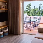 Blue & Yellow Penthouse With Terrace At Balaia Mar Appartement *