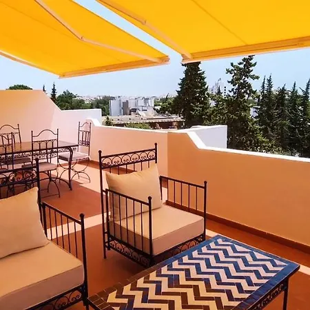 Апартаменты Blue & Yellow Penthouse With Terrace At Balaia Mar