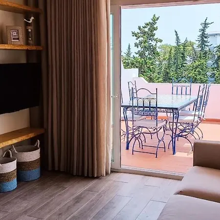 Blue & Yellow Penthouse With Terrace At Balaia Mar Apartament *